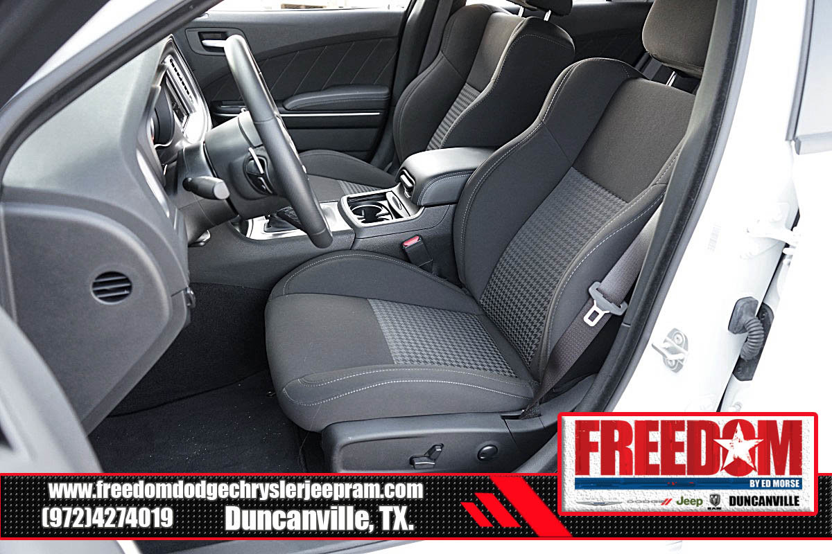 New 2023 Dodge Charger Scat Pack w/ Harman/Kardon Audio Group image 13