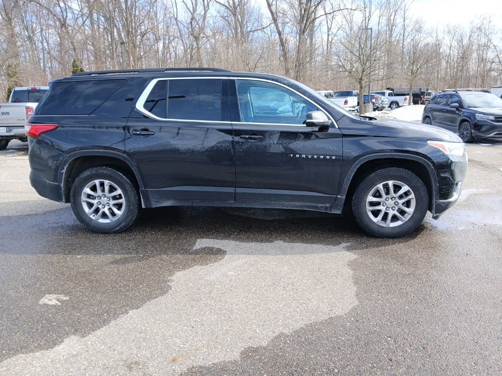 Used 2020 Chevrolet Traverse LT image 4