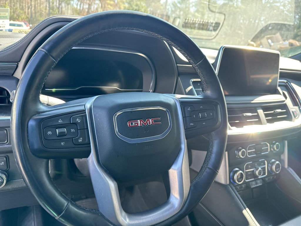 Used 2024 GMC Yukon XL SLT w/ SLT Luxury Package RWD image 16