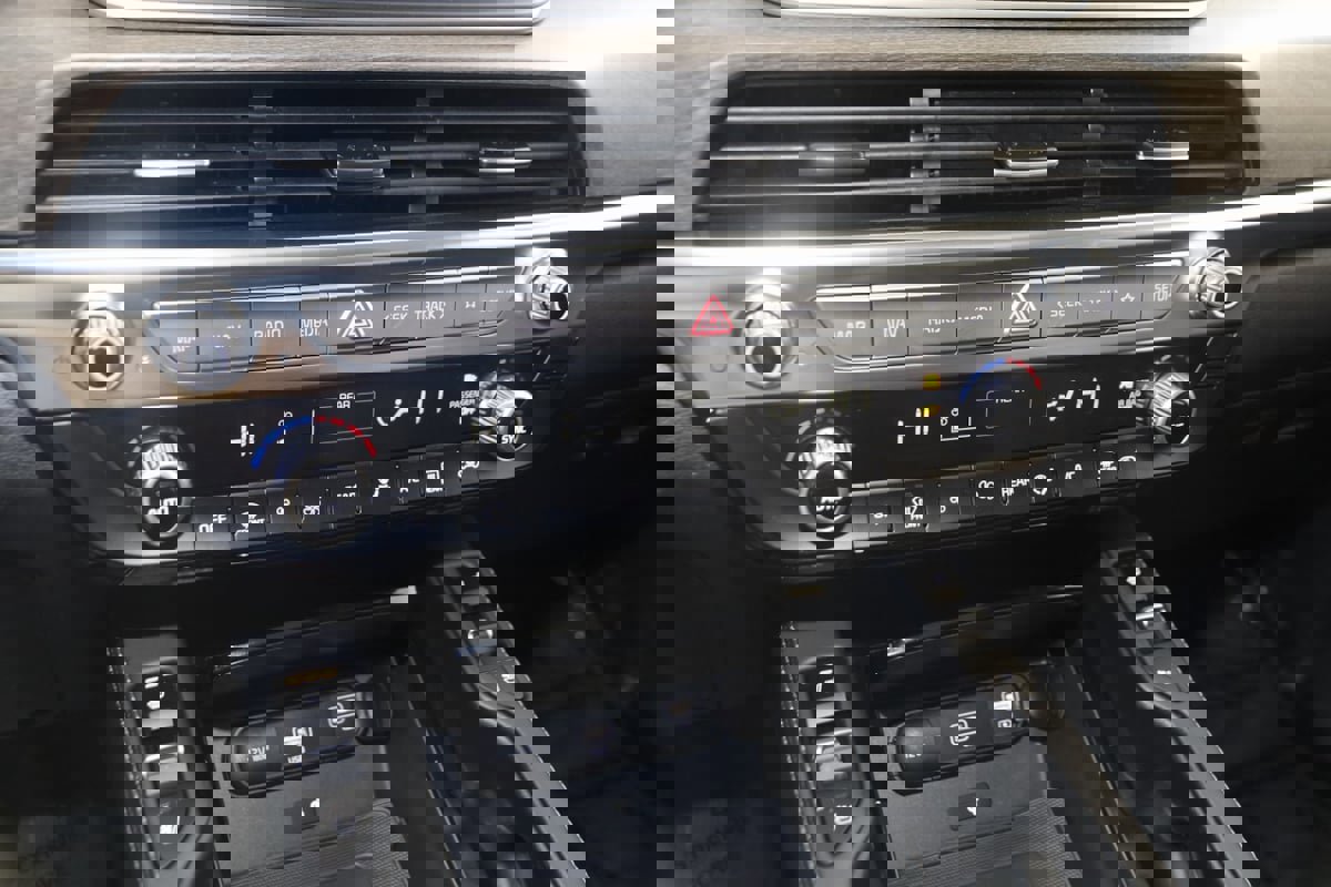 Used 2022 Kia Telluride EX w/ Towing Package image 30