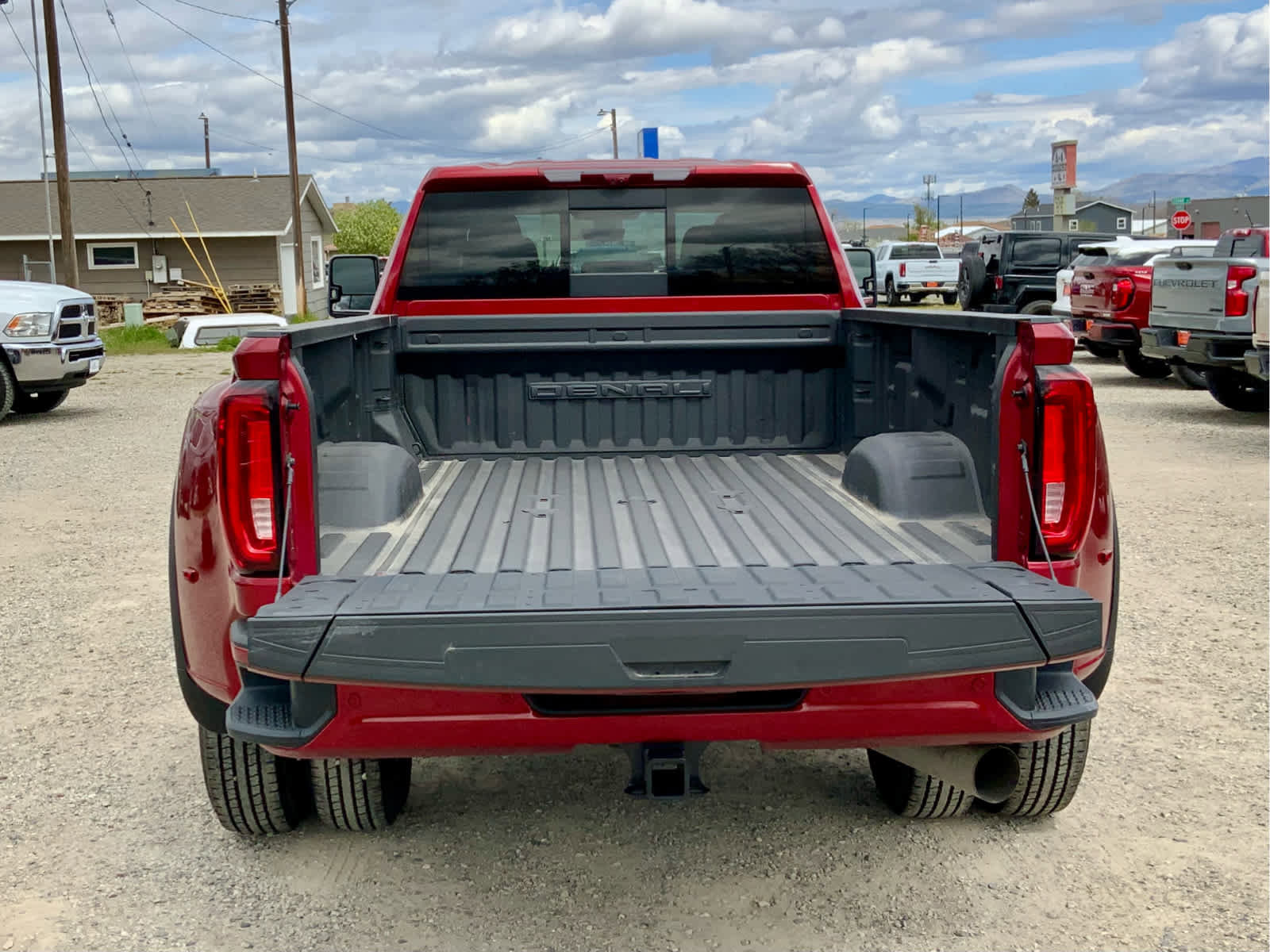 Used 2020 GMC Sierra 3500 Denali w/ Denali Ultimate Package AWD/4WD image 25