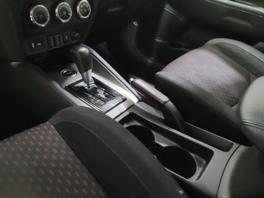 Used 2018 Mitsubishi Outlander Sport LE AWD/4WD image 26