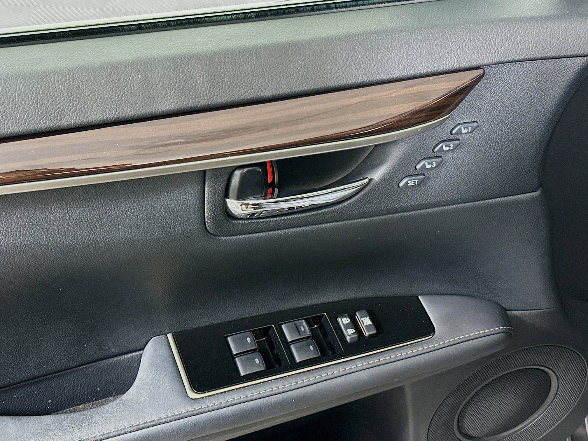 Used 2017 Lexus ES 350 w/ Luxury Package image 15