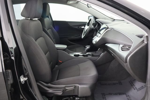 Used 2024 Chevrolet Malibu LT image 19