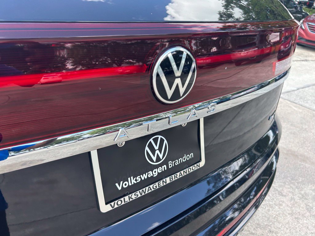 New 2026 Volkswagen Atlas Cross Sport SEL Premium R-Line AWD/4WD image 33