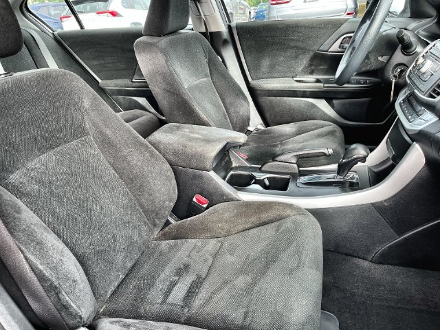 Used 2013 Honda Accord LX image 32