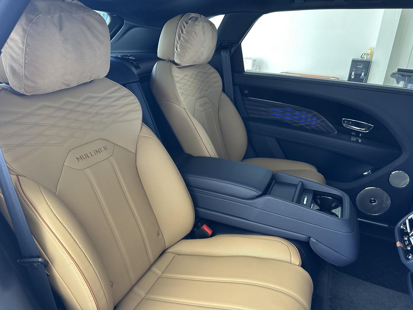 New 2026 Bentley Bentayga Extended Wheelbase AWD/4WD image 29