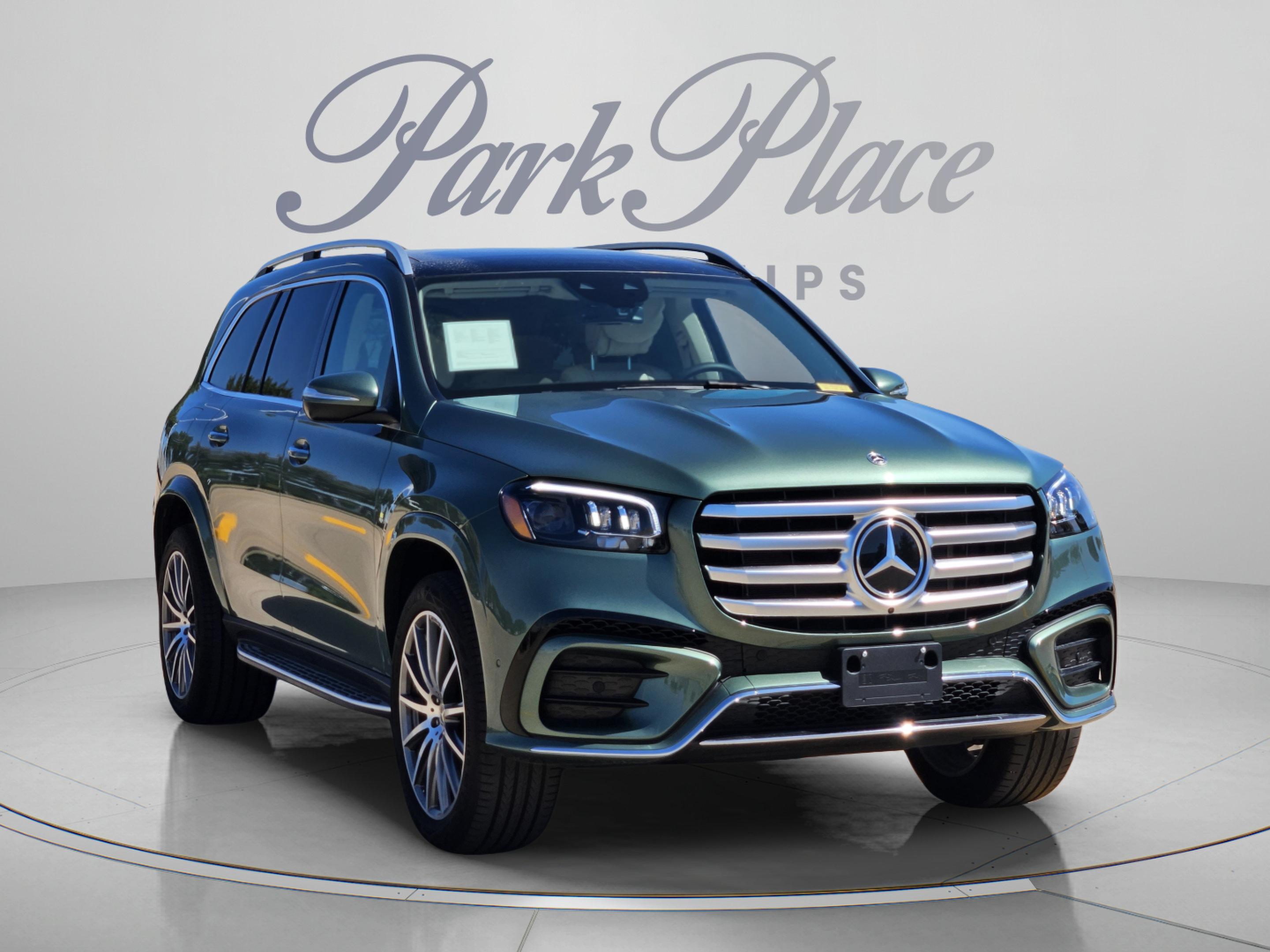 Certified 2026 Mercedes-Benz GLS 580 4MATIC image 4