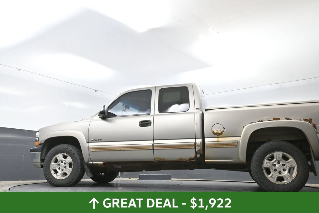 Used 2001 Chevrolet Silverado 1500 LS w/ Firm Ride Suspension Pkg AWD/4WD image 29