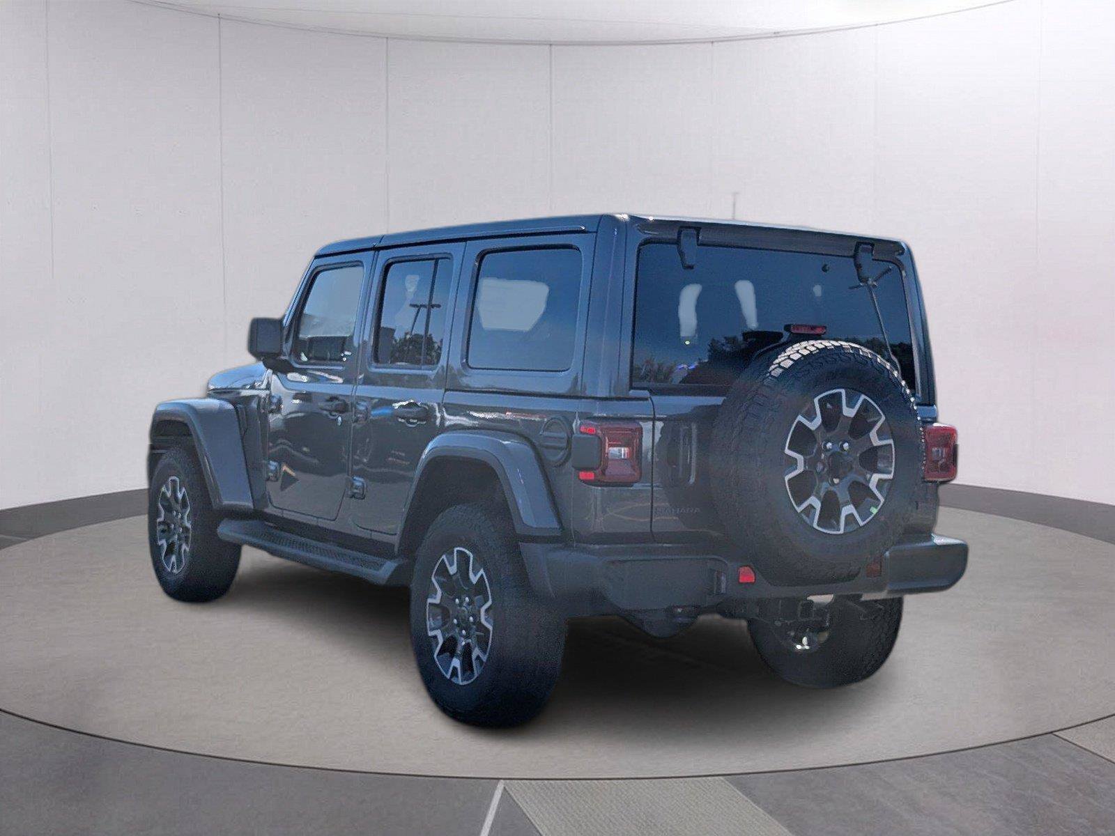 New 2027 Jeep Wrangler Unlimited Sahara AWD/4WD image 3