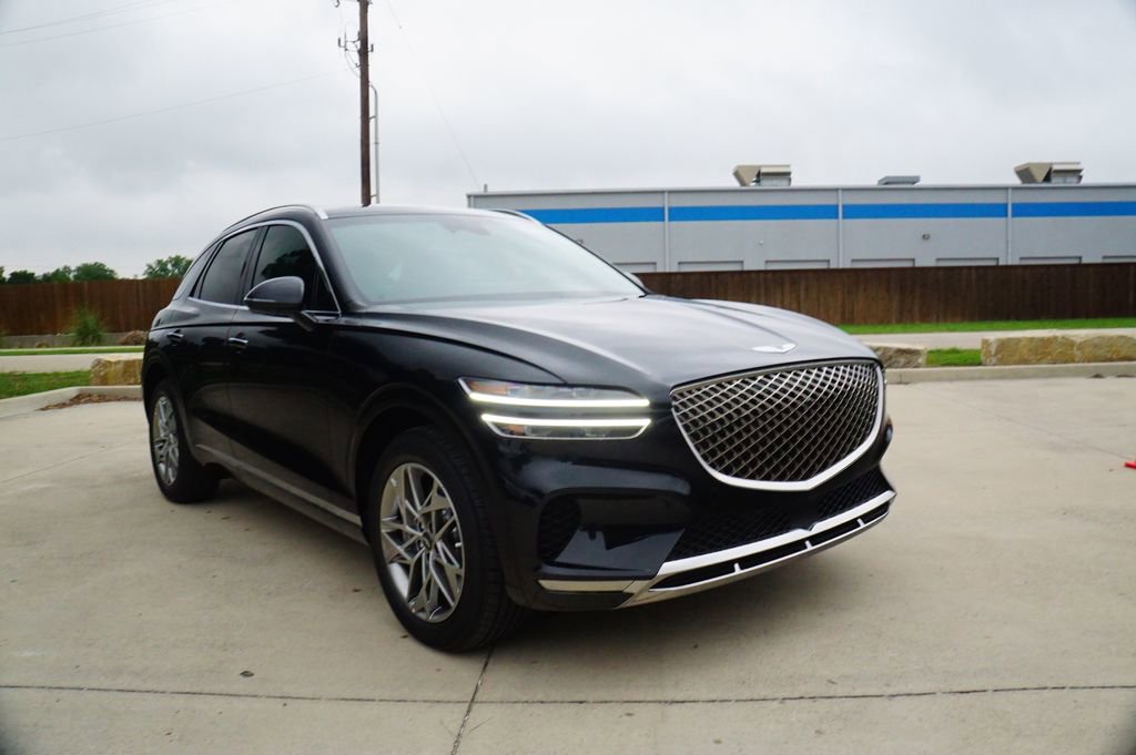 Certified 2025 Genesis GV70 2.5T Advanced w/ Advanced Package image 3