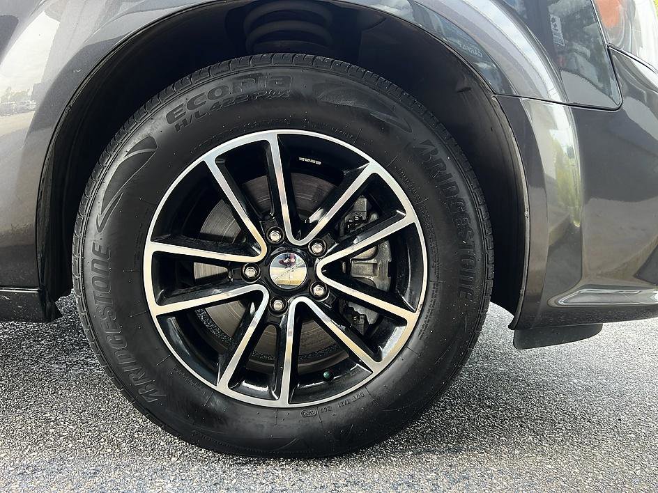 Used 2017 Dodge Grand Caravan GT image 24