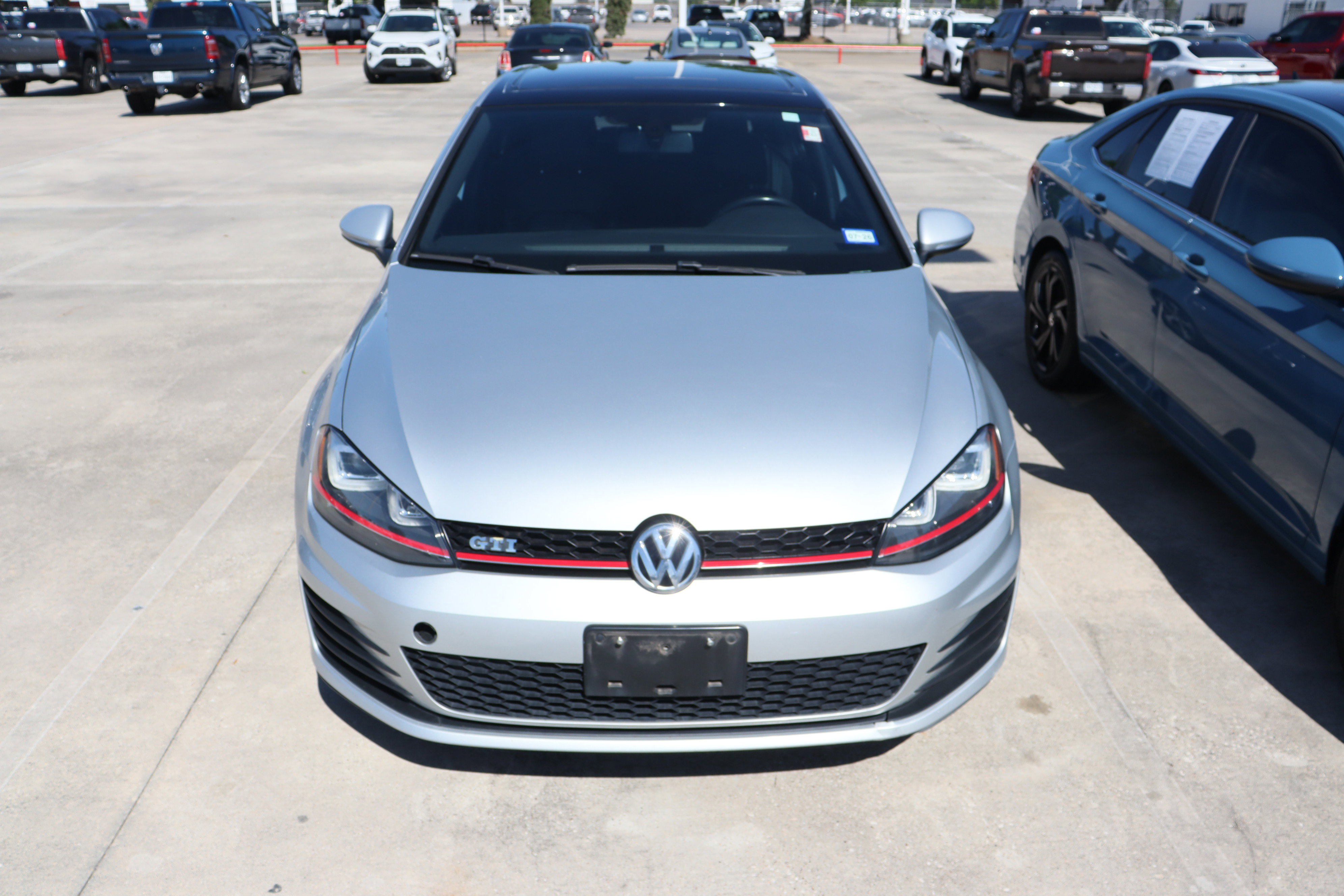 Used 2015 Volkswagen GTI SE w/ Lighting Package (SEL) image 4