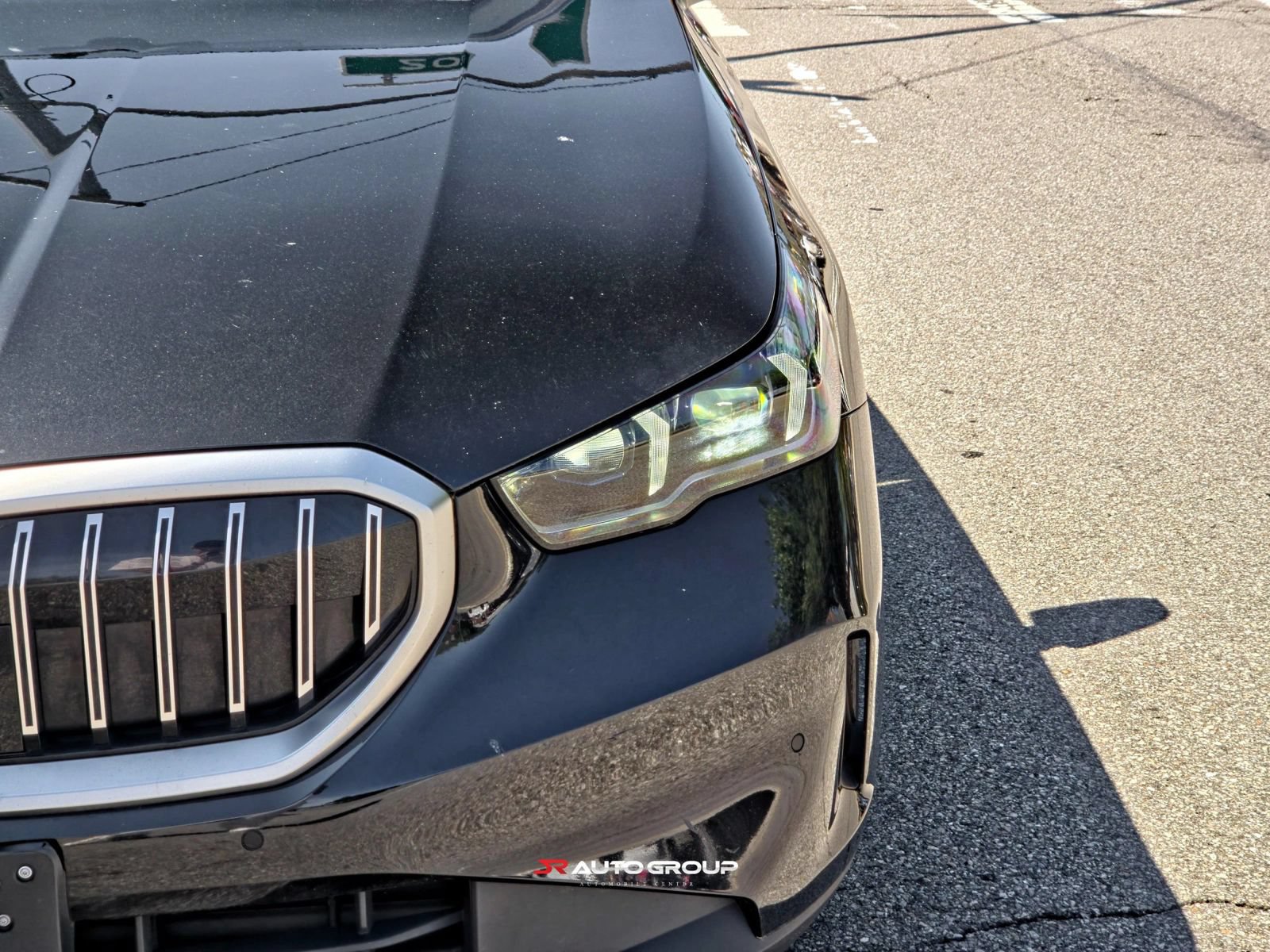 Used 2024 BMW 530i xDrive AWD/4WD image 12