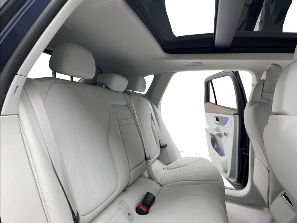 Used 2023 Mercedes-Benz EQE 350+ SUV w/ Exclusive Trim Package image 40