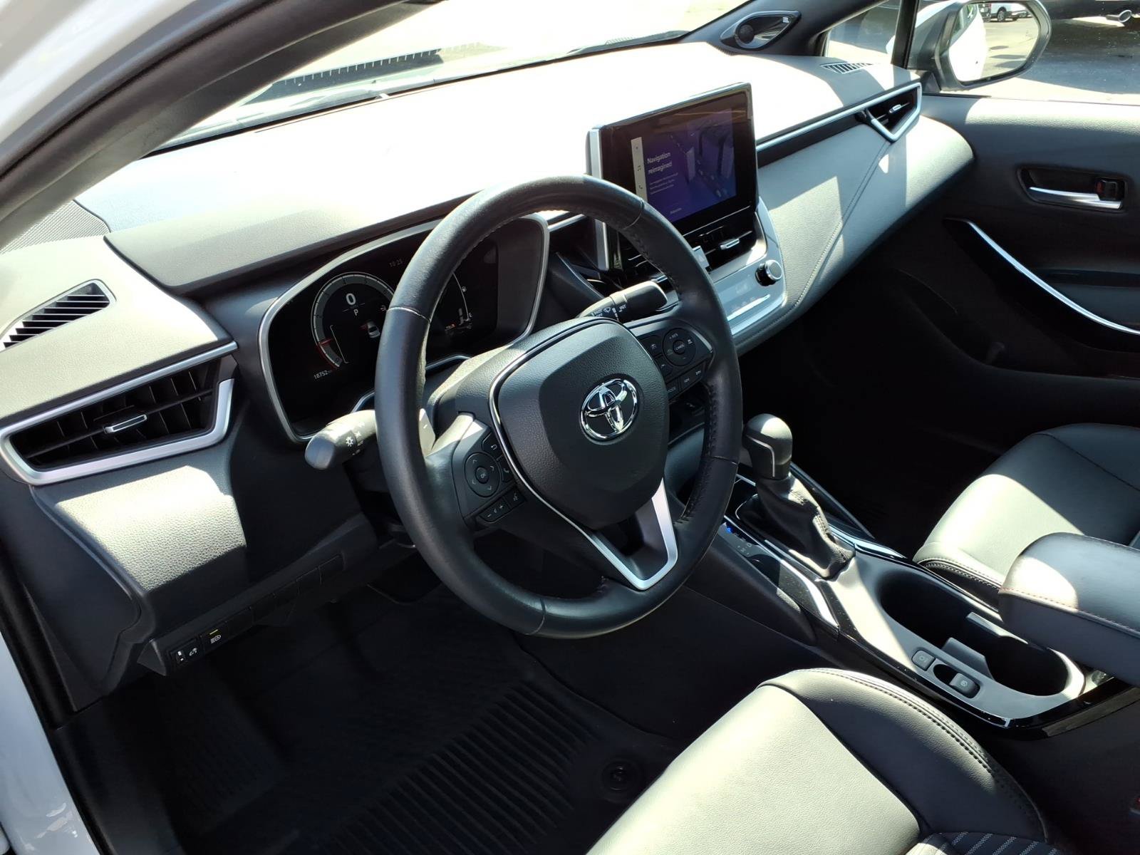 Used 2023 Toyota Corolla XSE FWD image 15