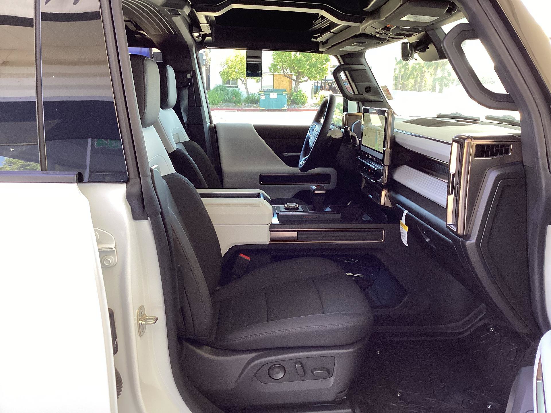 New 2025 GMC Hummer EV 2X AWD/4WD image 14