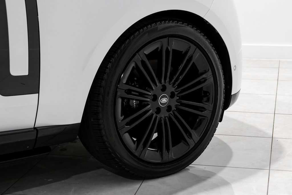 Used 2024 Land Rover Range Rover SE image 53