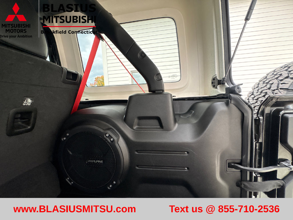 Used 2023 Jeep Wrangler Unlimited Rubicon 4xe AWD/4WD image 59