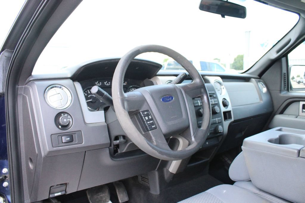 Used 2011 Ford F150 XLT AWD/4WD image 2