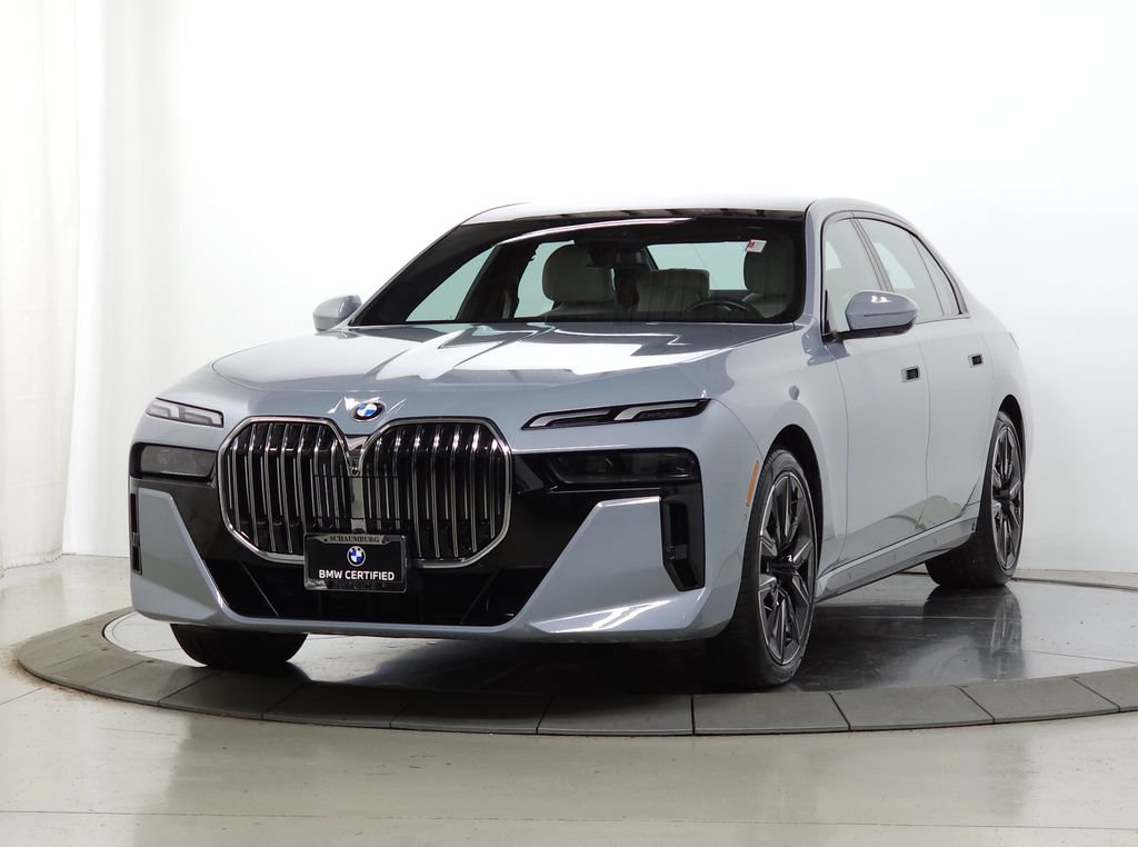 Used 2023 BMW 760i xDrive w/ Luxury Rear Seating Package AWD/4WD image 3