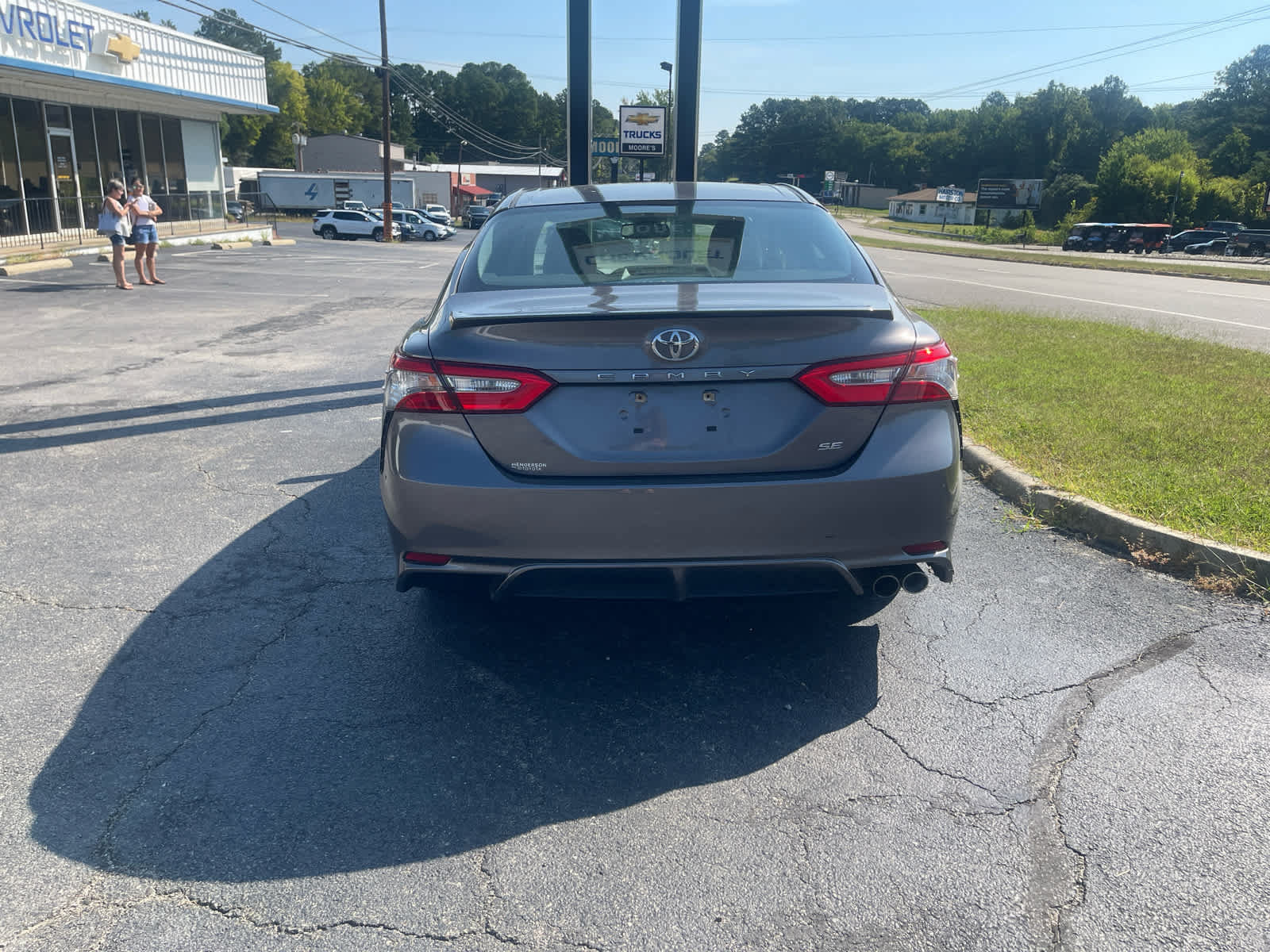 Used 2018 Toyota Camry SE w/ Convenience Package FWD image 5
