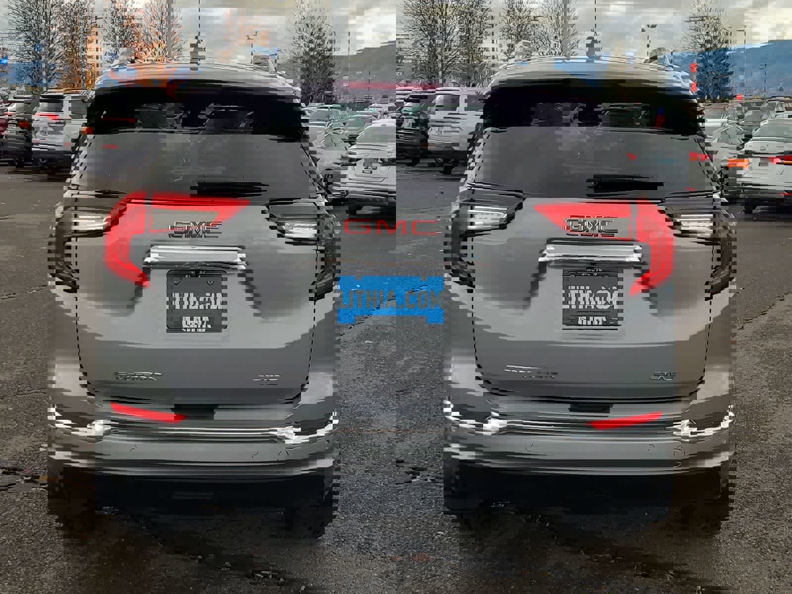 Used 2023 GMC Terrain Denali w/ Denali Premium Package image 13