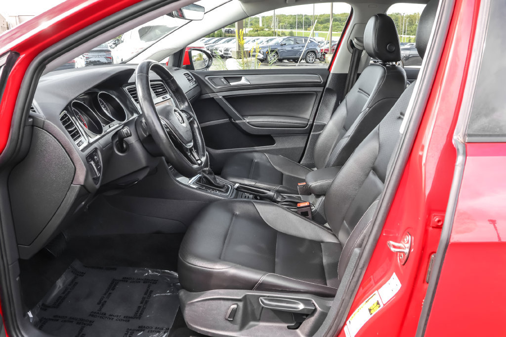 Used 2019 Volkswagen Golf SE w/ Driver Assistance Package FWD image 6