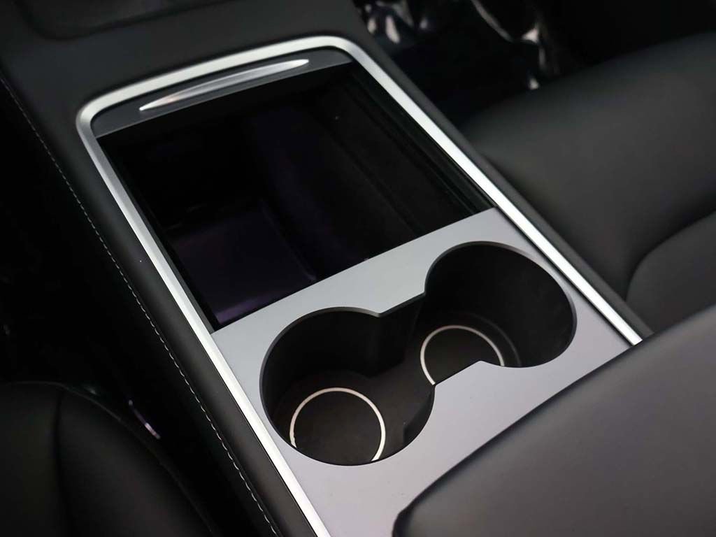 Used 2024 Tesla Model Y Long Range image 55