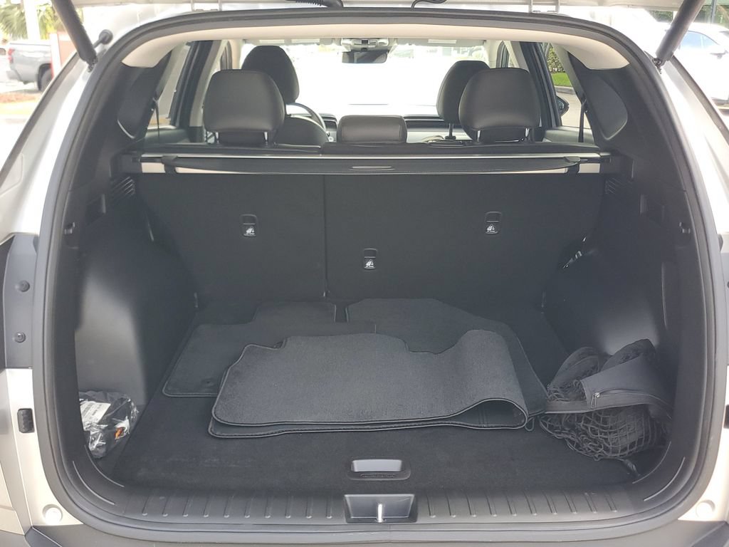 Used 2022 Hyundai Tucson SEL w/ Convenience + Premium Package FWD image 9