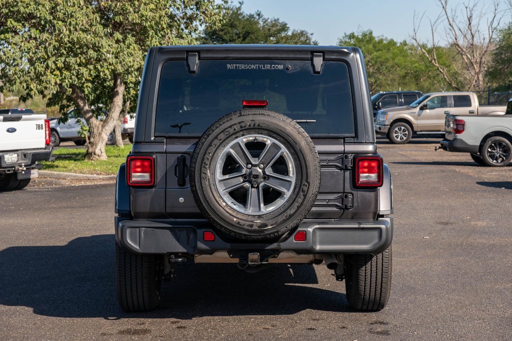 Used 2019 Jeep Wrangler Unlimited Sahara image 4