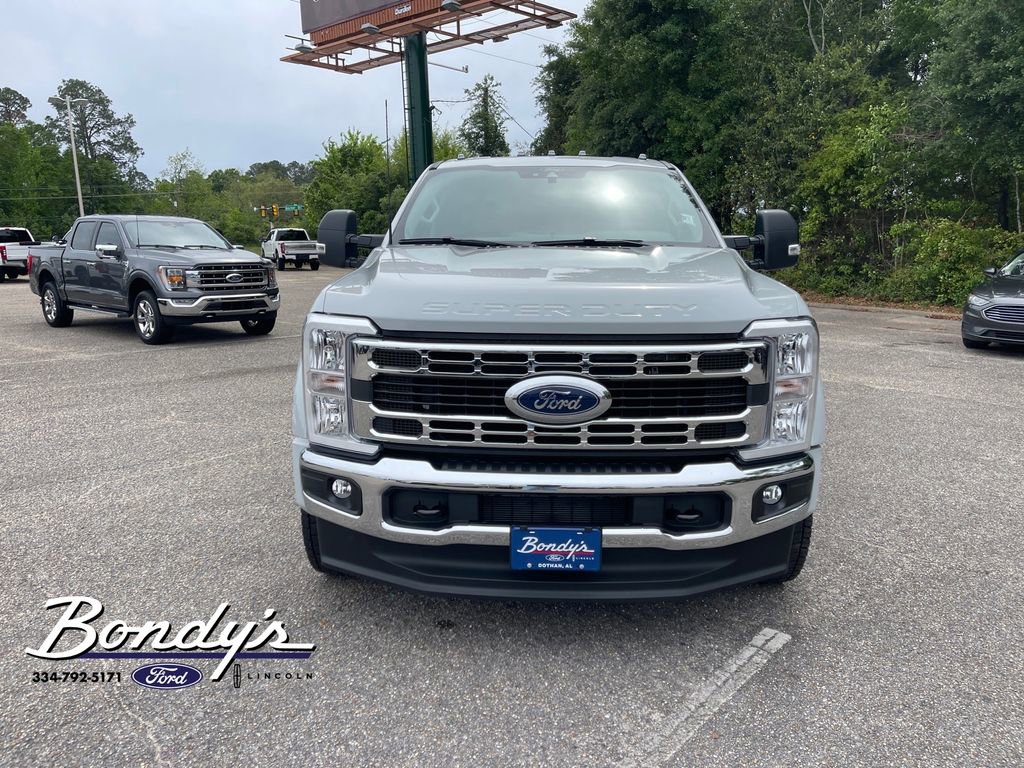 Used 2026 Ford F450 XLT w/ FX4 Off-Road Package image 2