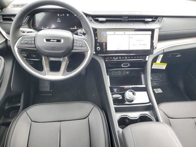 New 2026 Jeep Grand Cherokee Limited w/ Limited Altitude Package AWD/4WD image 13