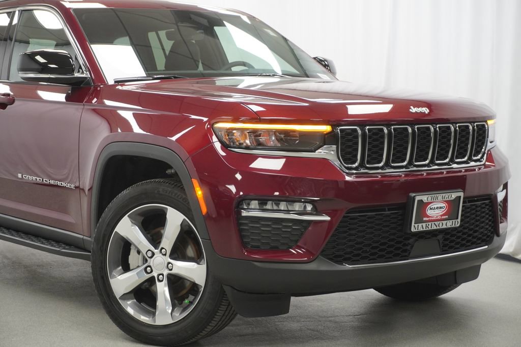 Certified 2025 Jeep Grand Cherokee Limited AWD/4WD image 3