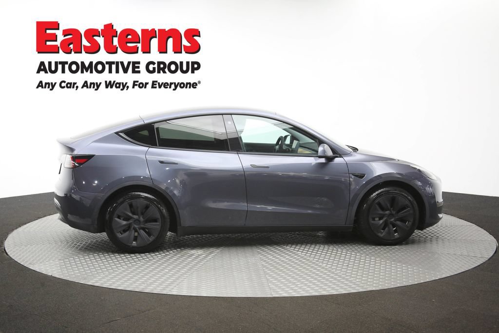 Used 2022 Tesla Model Y Long Range AWD/4WD image 39