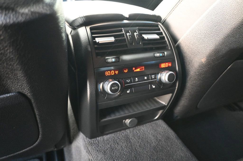 Used 2015 BMW M5 image 20