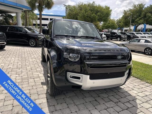 Used 2023 Land Rover Defender 130 SE AWD/4WD image 17
