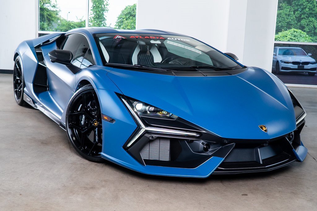Used 2024 Lamborghini Revuelto image 5