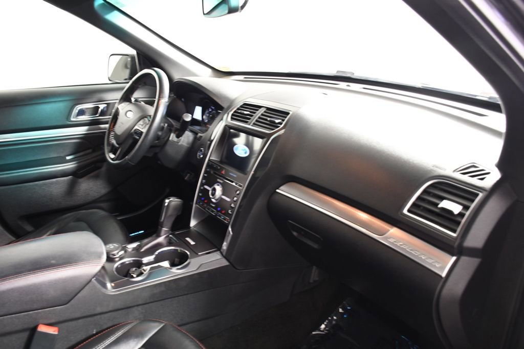 Used 2017 Ford Explorer Sport w/ Equipment Group 401A AWD/4WD image 19