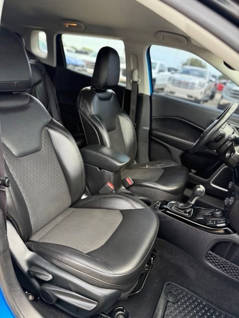 Used 2019 Jeep Compass Latitude AWD/4WD image 16