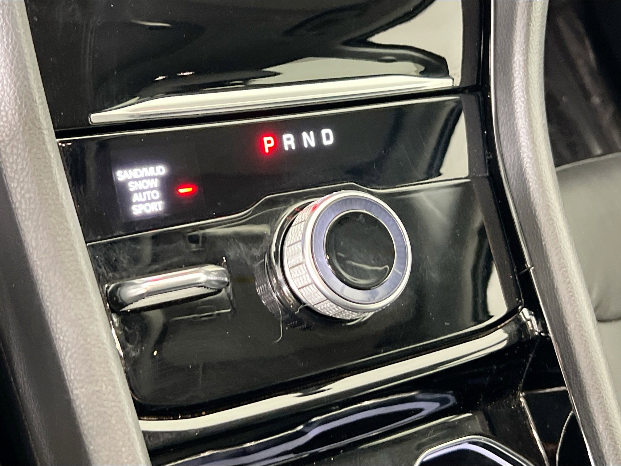 Used 2023 Jeep Grand Cherokee Limited AWD/4WD image 17