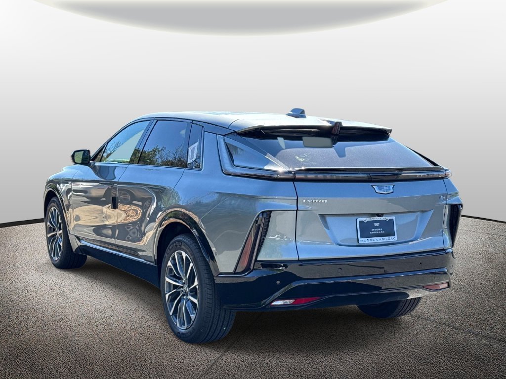 New 2027 Cadillac Lyriq Sport w/ LPO, Floor Liner Package AWD/4WD image 4