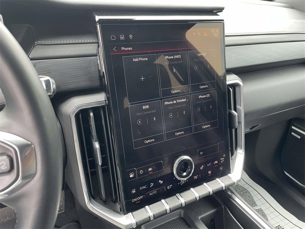 Used 2024 GMC Acadia Elevation image 24