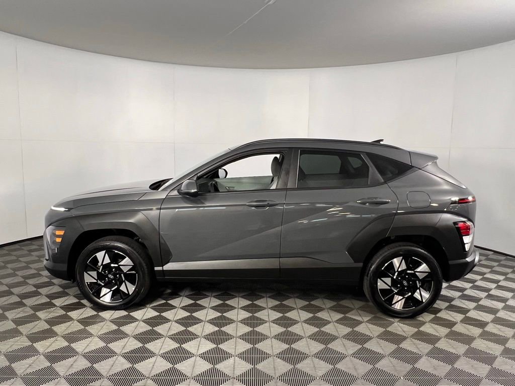 Used 2025 Hyundai Kona SEL image 9