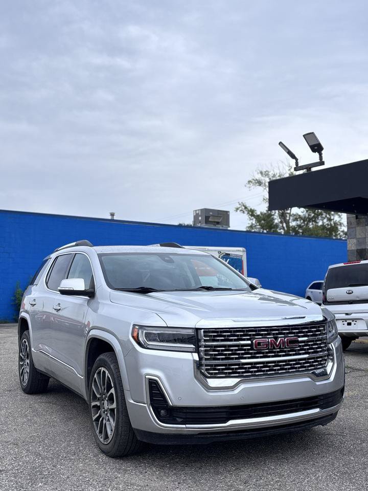 Used 2020 GMC Acadia Denali w/ LPO, Floor Liner Package FWD image 2
