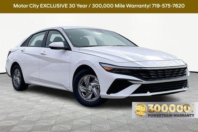 New 2026 Hyundai Elantra SE FWD image 2