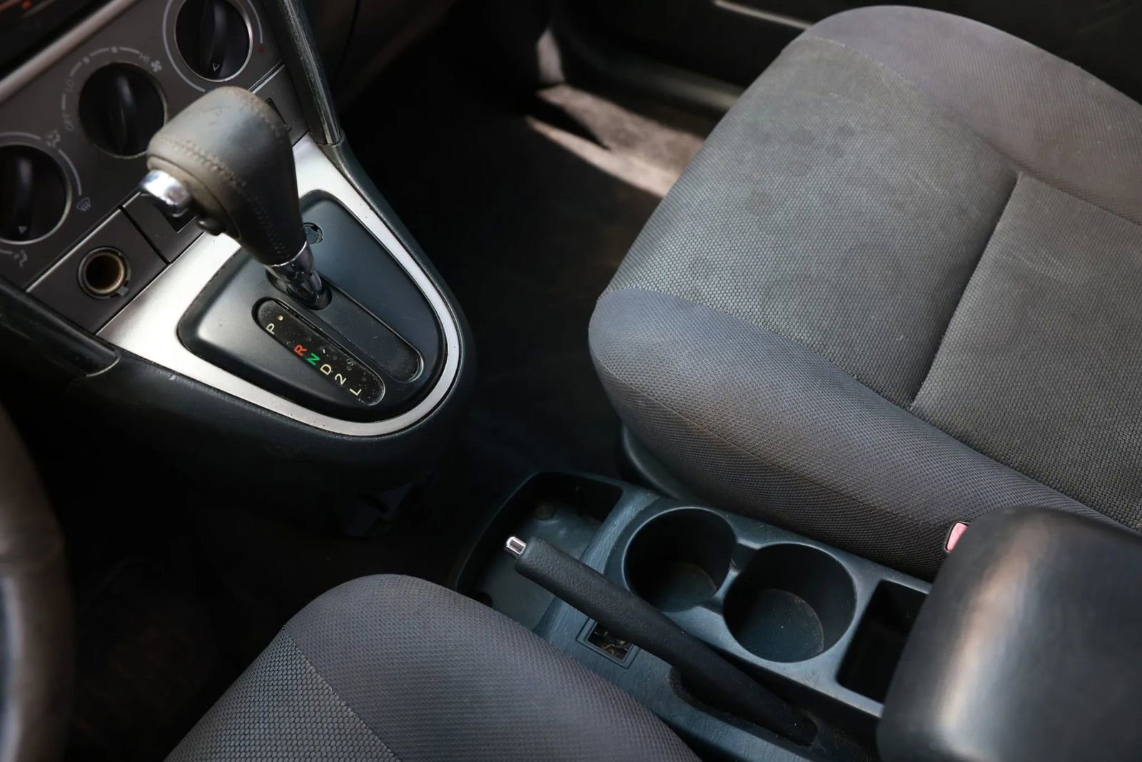 Used 2003 Toyota Matrix XR FWD image 33