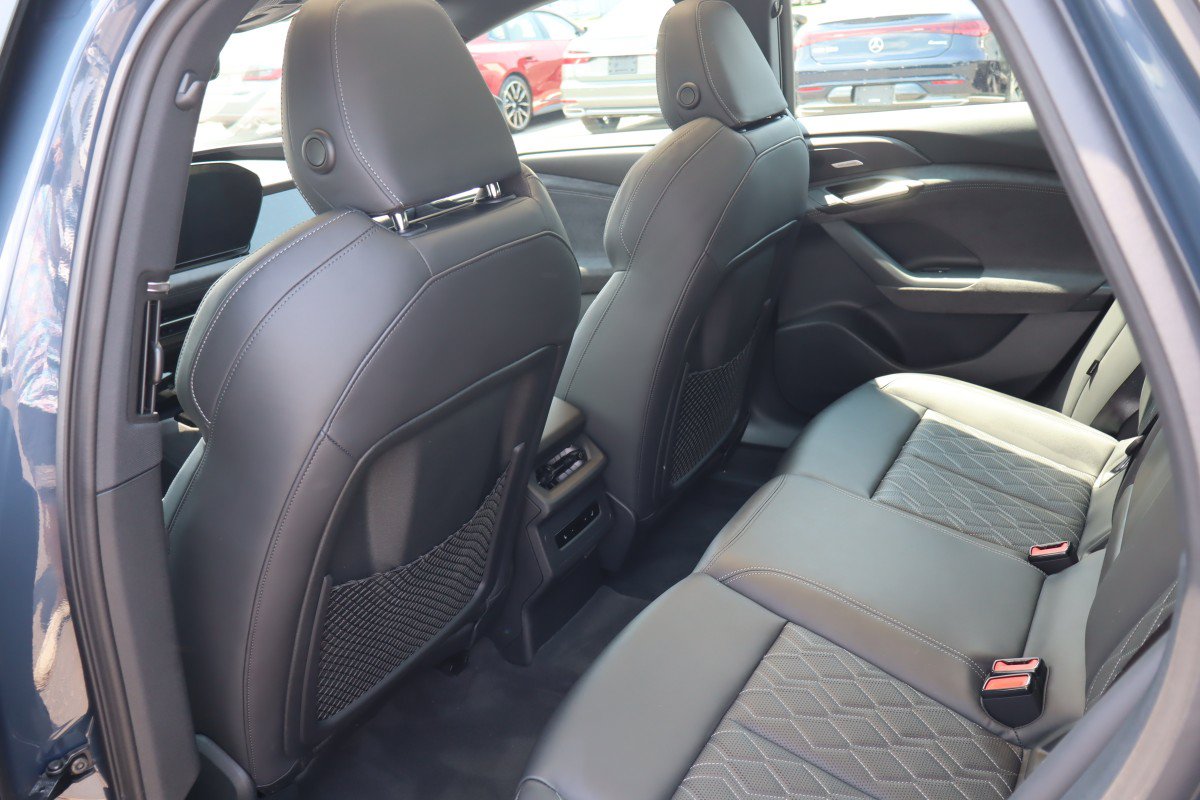 Used 2025 Audi S6 e-tron Premium Plus w/ Premium Plus AWD/4WD image 23