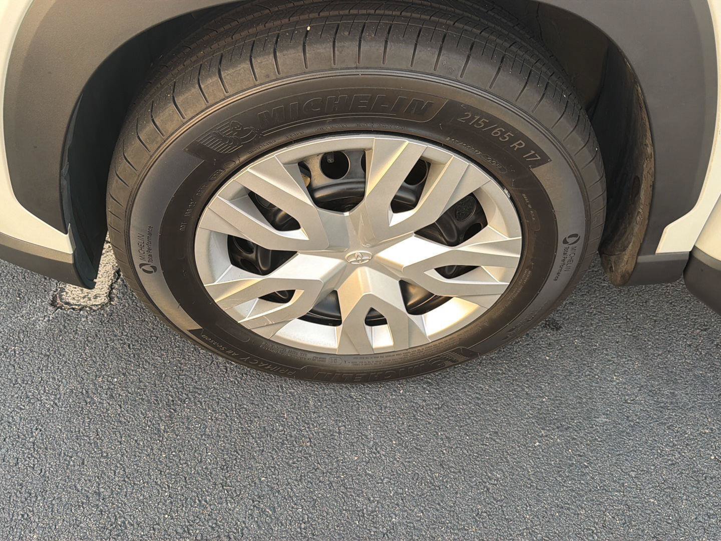 Certified 2026 Toyota Corolla Cross L FWD image 35