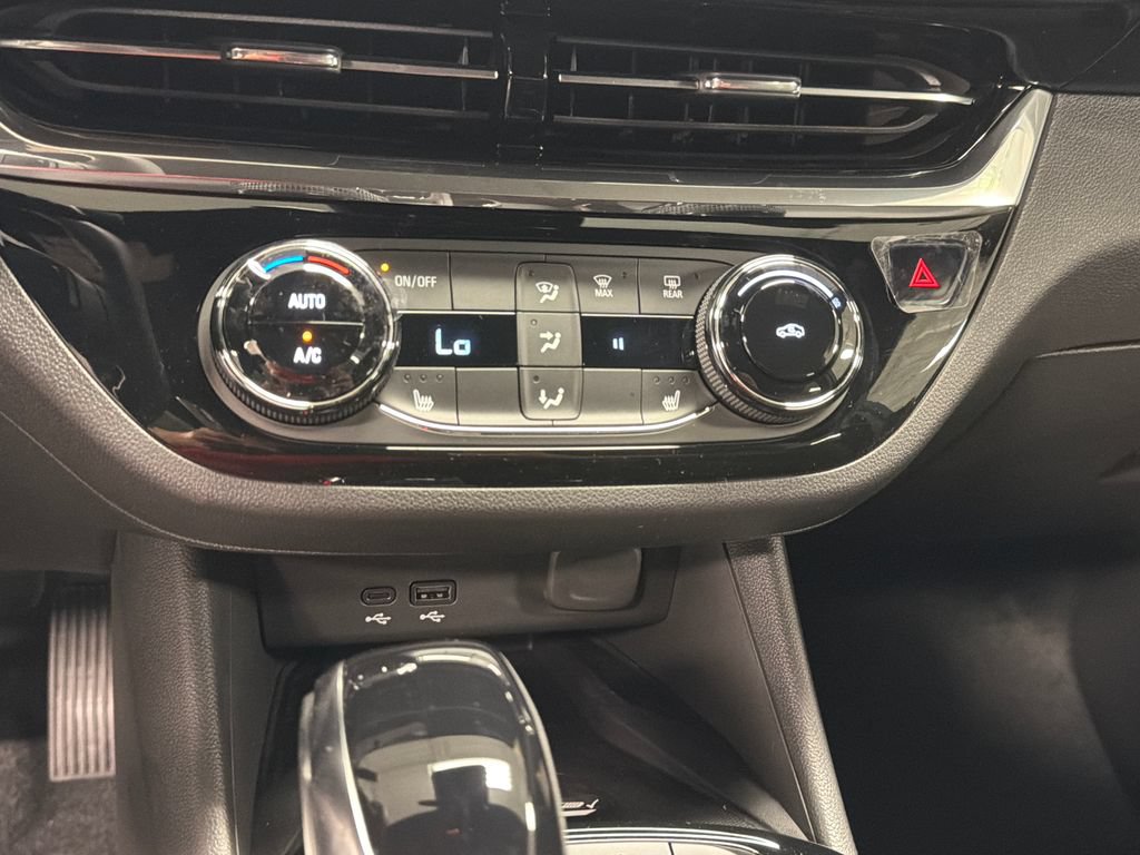 New 2026 Buick Envista Sport Touring w/ Convenience I Package FWD image 31